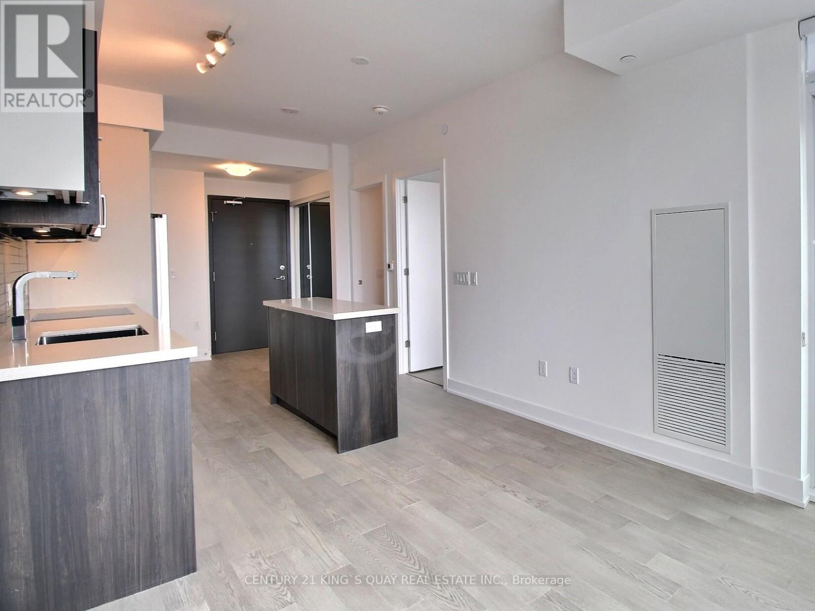 802 - 2 Teagarden Court, Toronto (Willowdale East), Ontario  M2N 0L6 - Photo 6 - C12213366