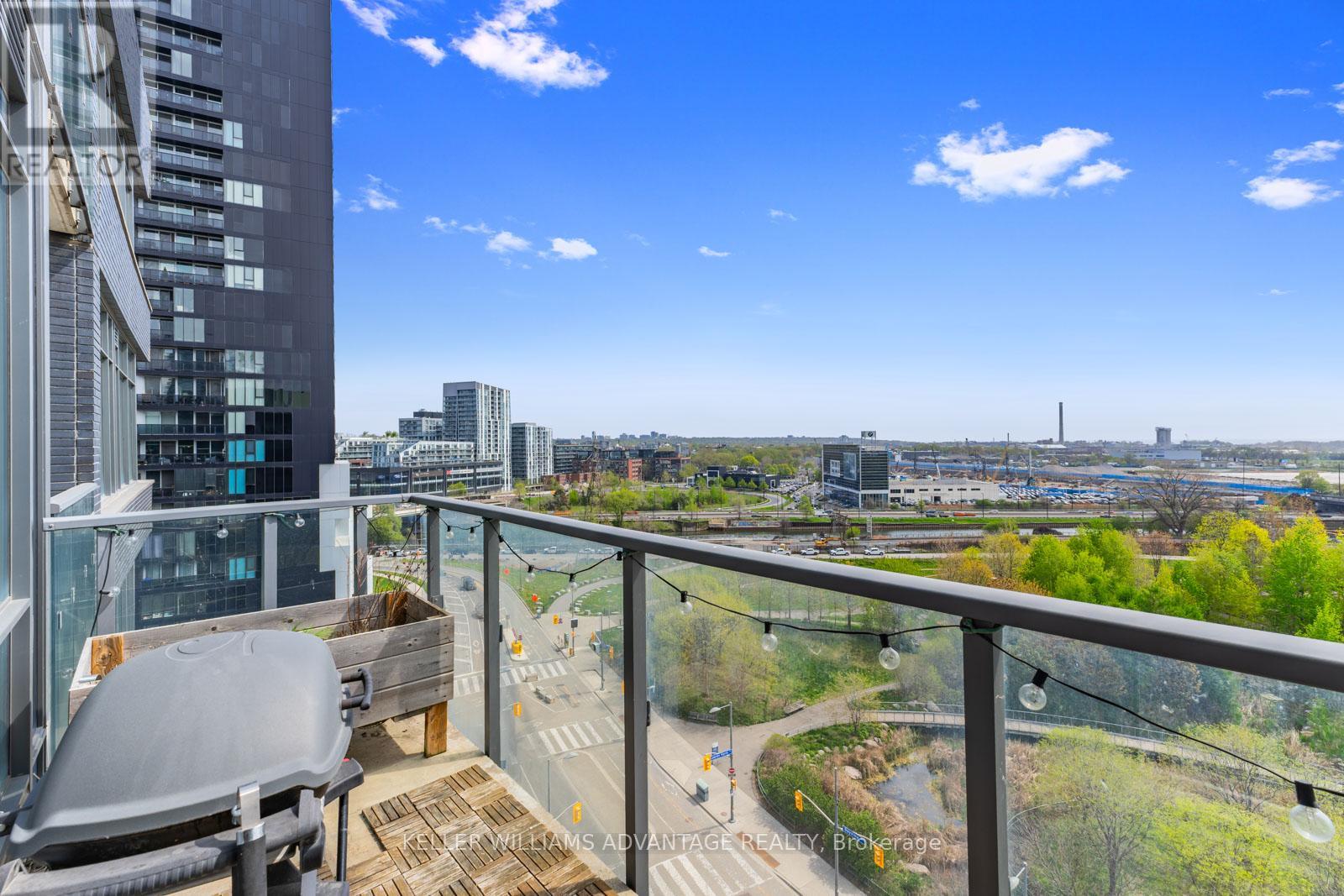 N1009 - 120 Bayview Avenue, Toronto, Ontario  M5A 3R7 - Photo 22 - C12213372