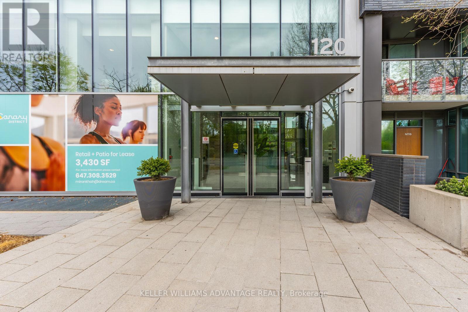N1009 - 120 Bayview Avenue, Toronto, Ontario  M5A 3R7 - Photo 3 - C12213372