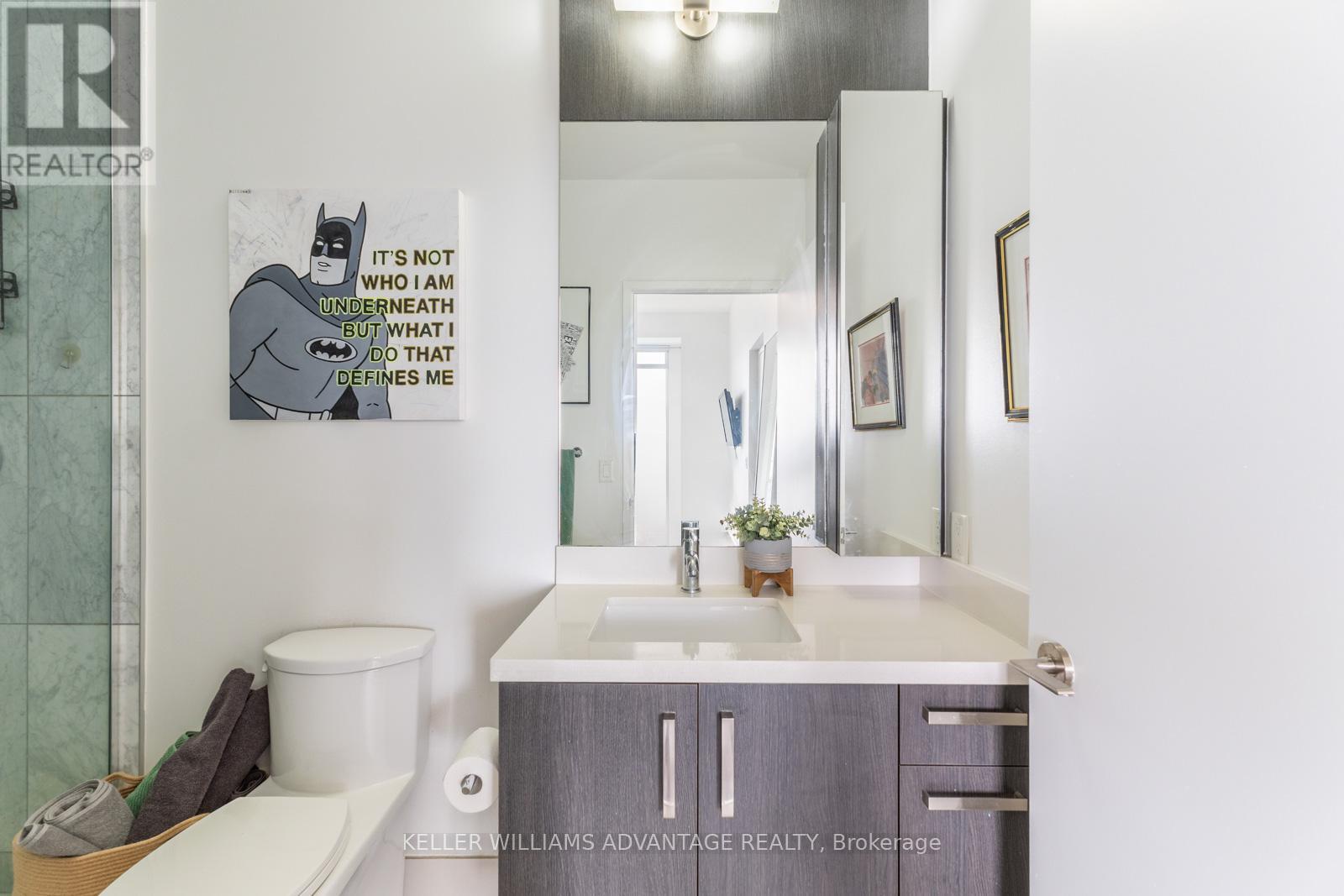 N1009 - 120 Bayview Avenue, Toronto, Ontario  M5A 3R7 - Photo 31 - C12213372