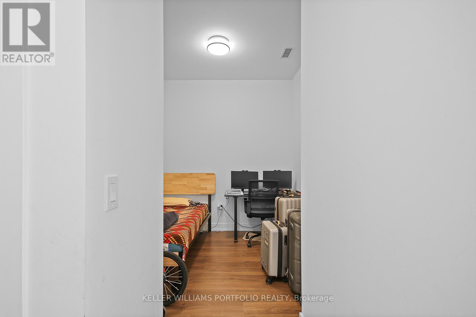 219 - 30 Inn On The Park Drive, Toronto, Ontario  M3C 0P7 - Photo 13 - C12213401