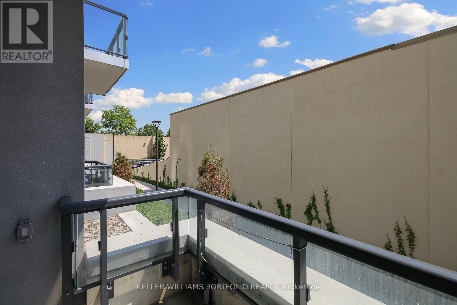 219 - 30 Inn On The Park Drive, Toronto, Ontario  M3C 0P7 - Photo 18 - C12213401