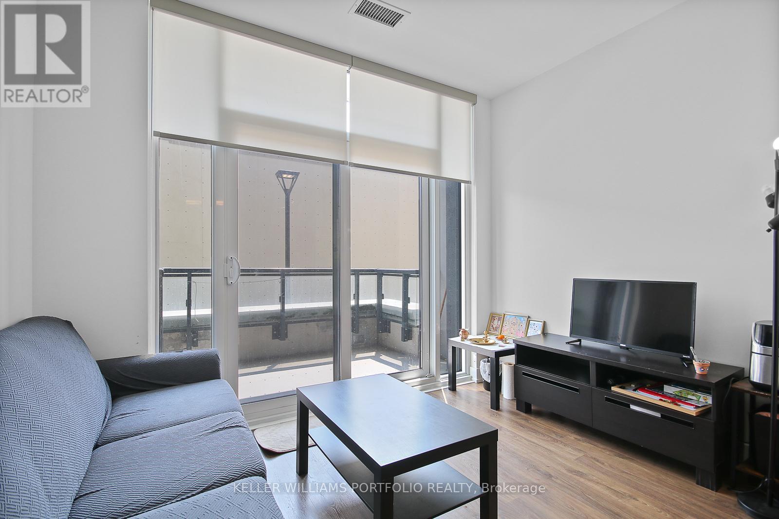 219 - 30 Inn On The Park Drive, Toronto, Ontario  M3C 0P7 - Photo 7 - C12213401