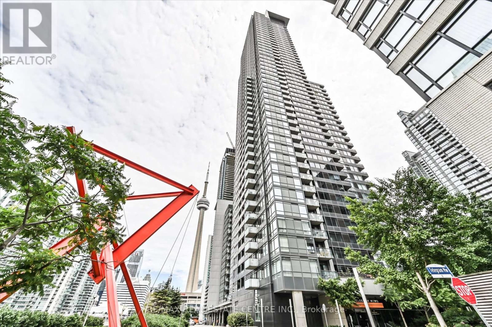 4105 - 25 Telegram Mews, Toronto, Ontario  M5V 3Z1 - Photo 3 - C12213408