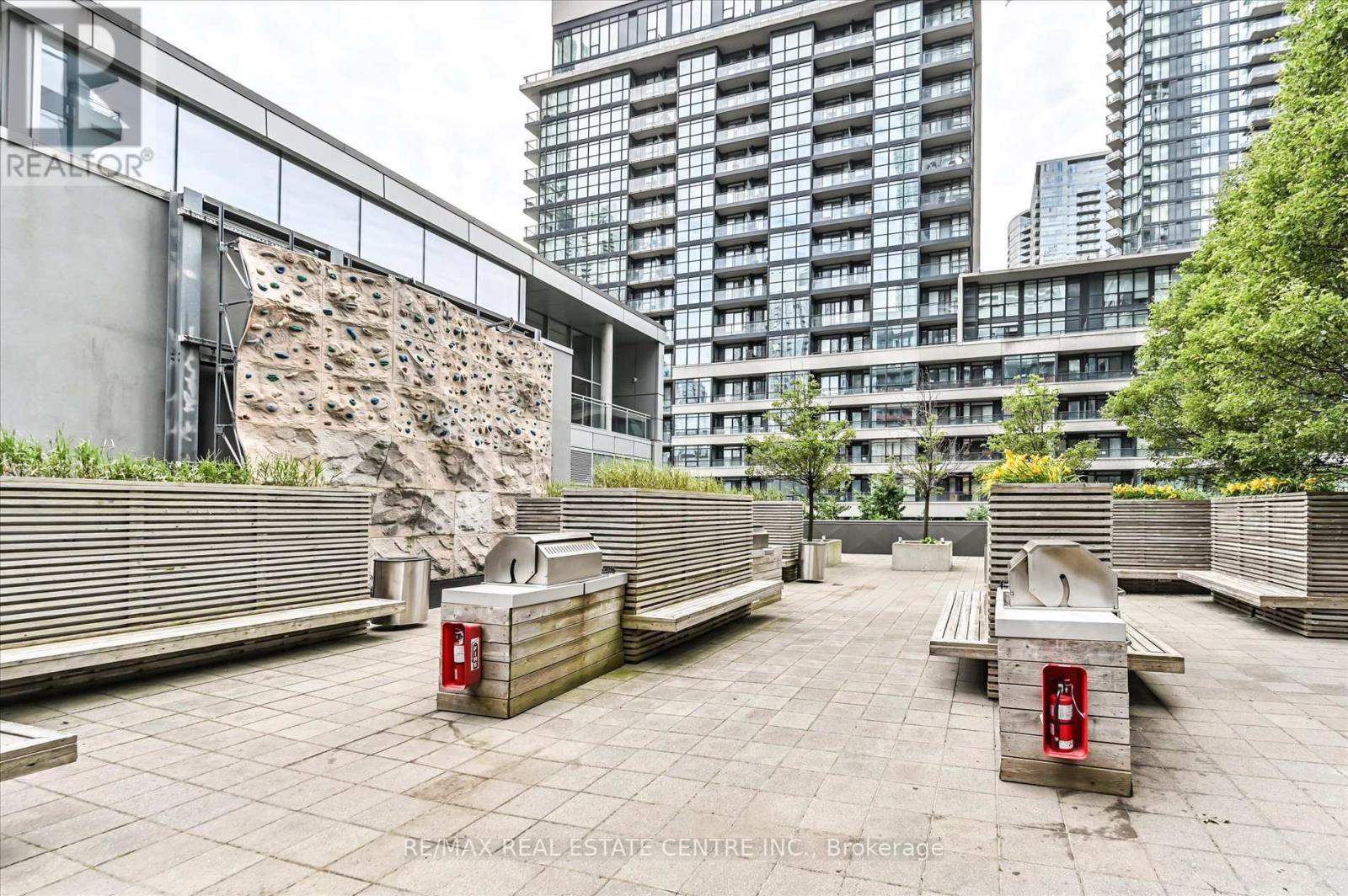4105 - 25 Telegram Mews, Toronto, Ontario  M5V 3Z1 - Photo 30 - C12213408