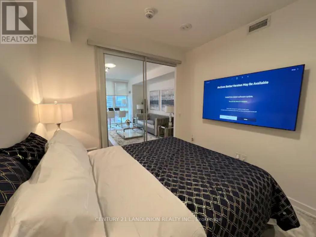 1006 - 357 King Street W, Toronto, Ontario  M5V 0S7 - Photo 11 - C12213424