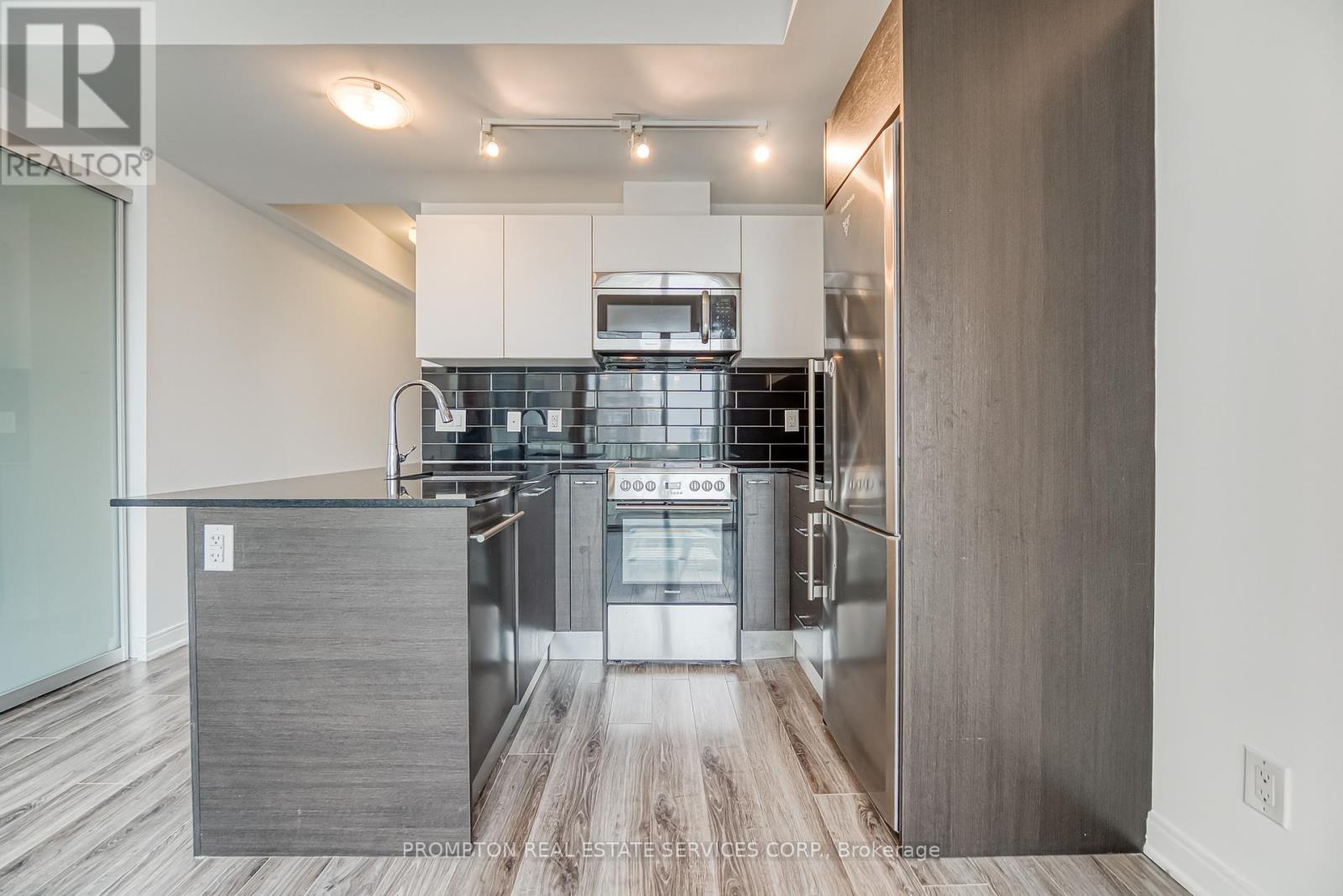 2105 - 42 Charles Street E, Toronto, Ontario  M4Y 1T4 - Photo 10 - C12213437