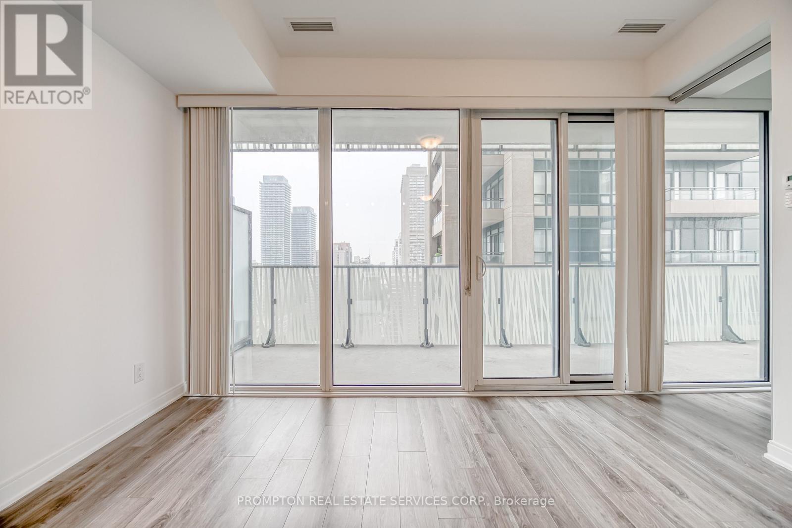 2105 - 42 Charles Street E, Toronto, Ontario  M4Y 1T4 - Photo 12 - C12213437