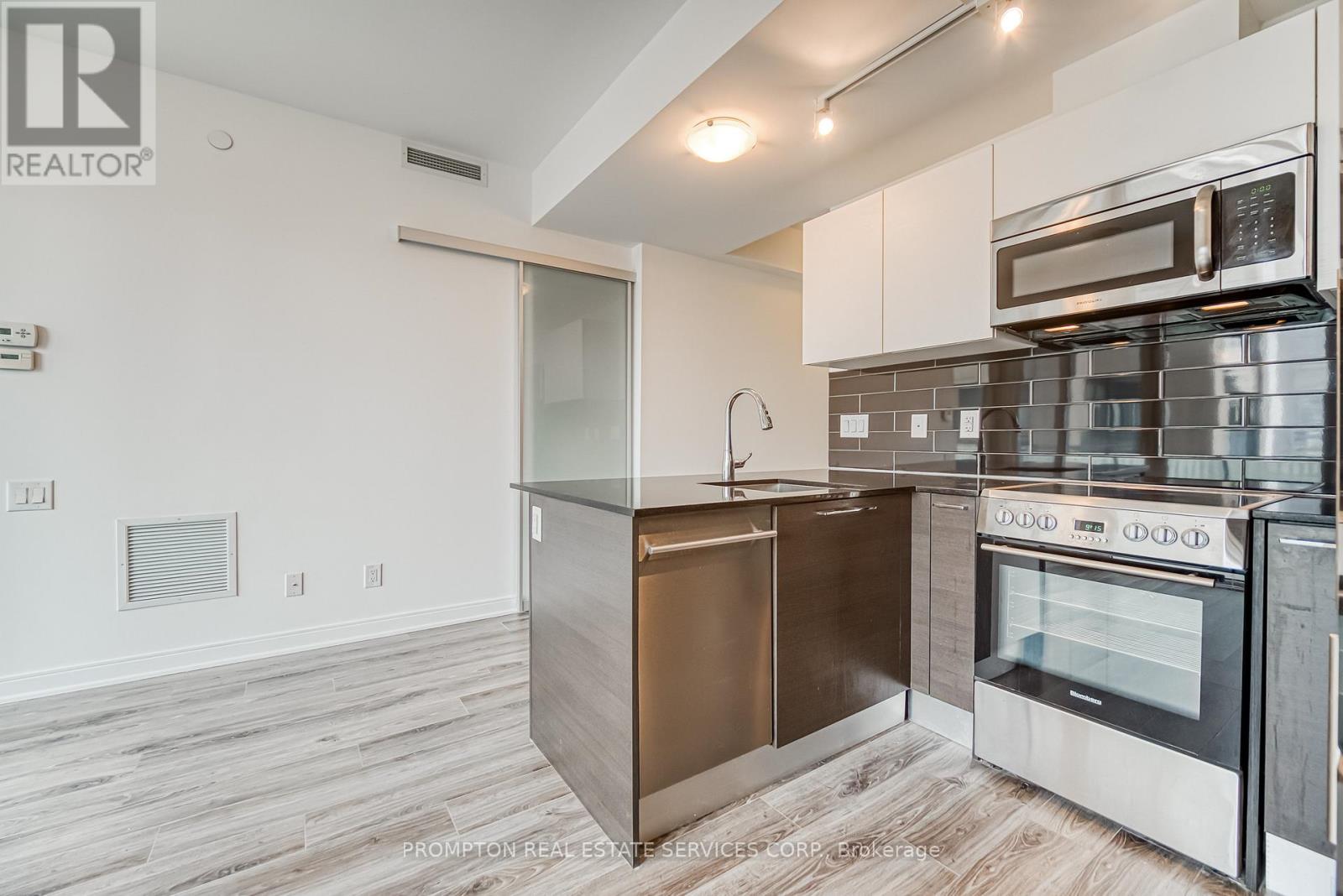 2105 - 42 Charles Street E, Toronto, Ontario  M4Y 1T4 - Photo 13 - C12213437