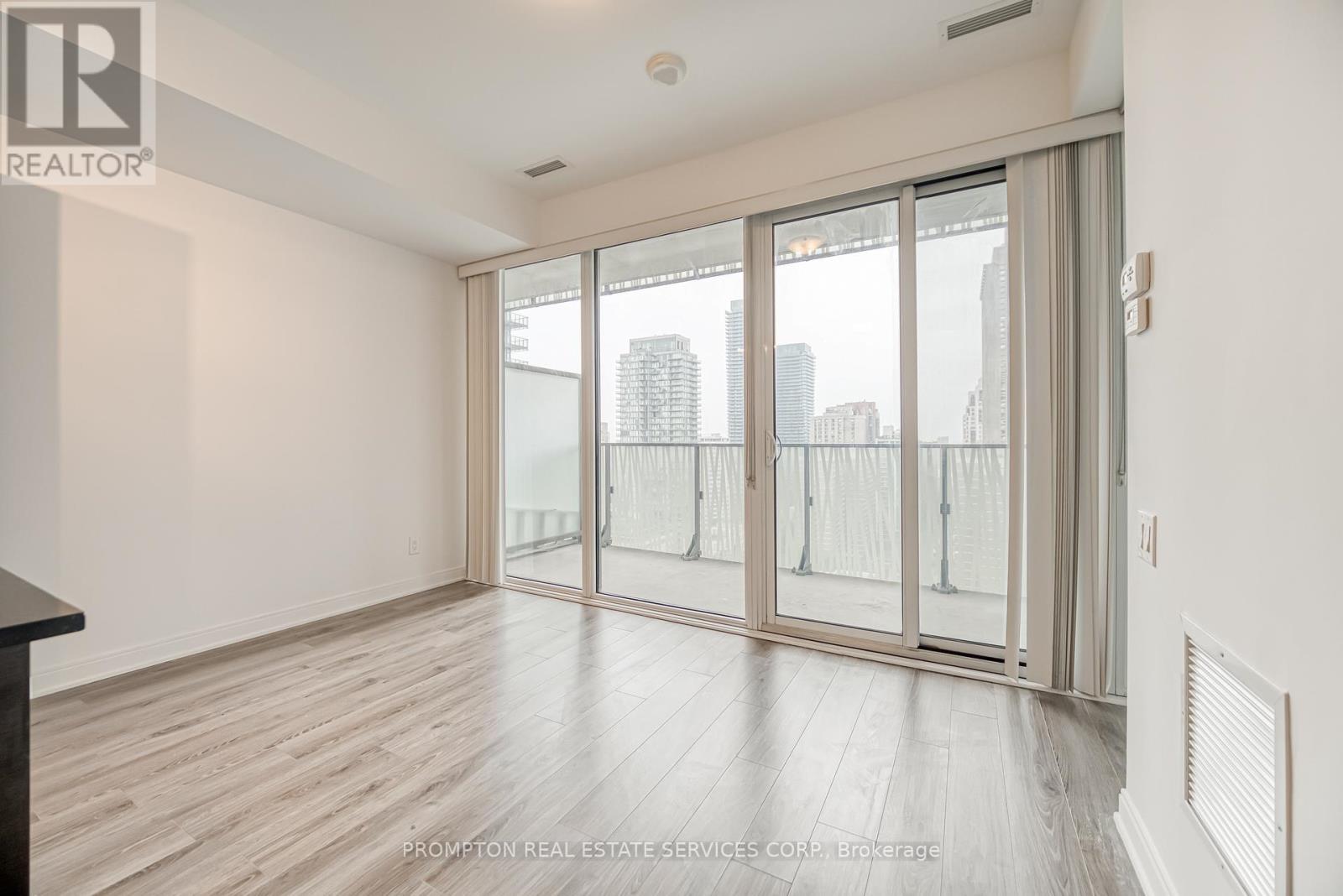 2105 - 42 Charles Street E, Toronto, Ontario  M4Y 1T4 - Photo 8 - C12213437