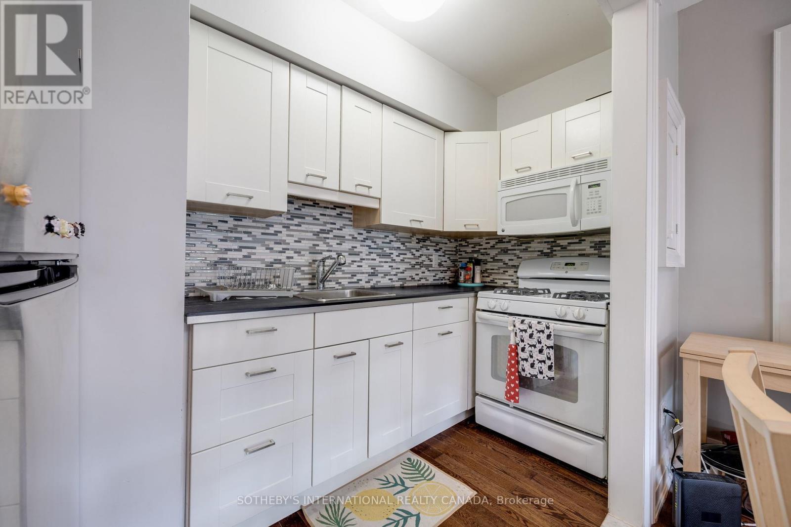 412 Wellesley Street E, Toronto, Ontario  M4X 1H6 - Photo 27 - C12213441