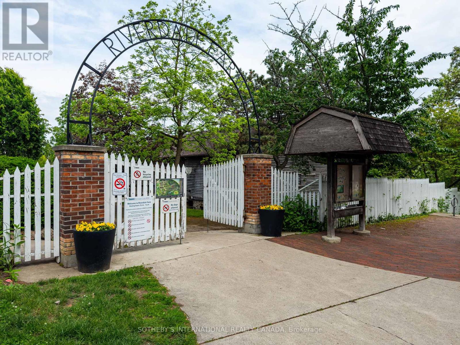 412 Wellesley Street E, Toronto, Ontario  M4X 1H6 - Photo 42 - C12213441
