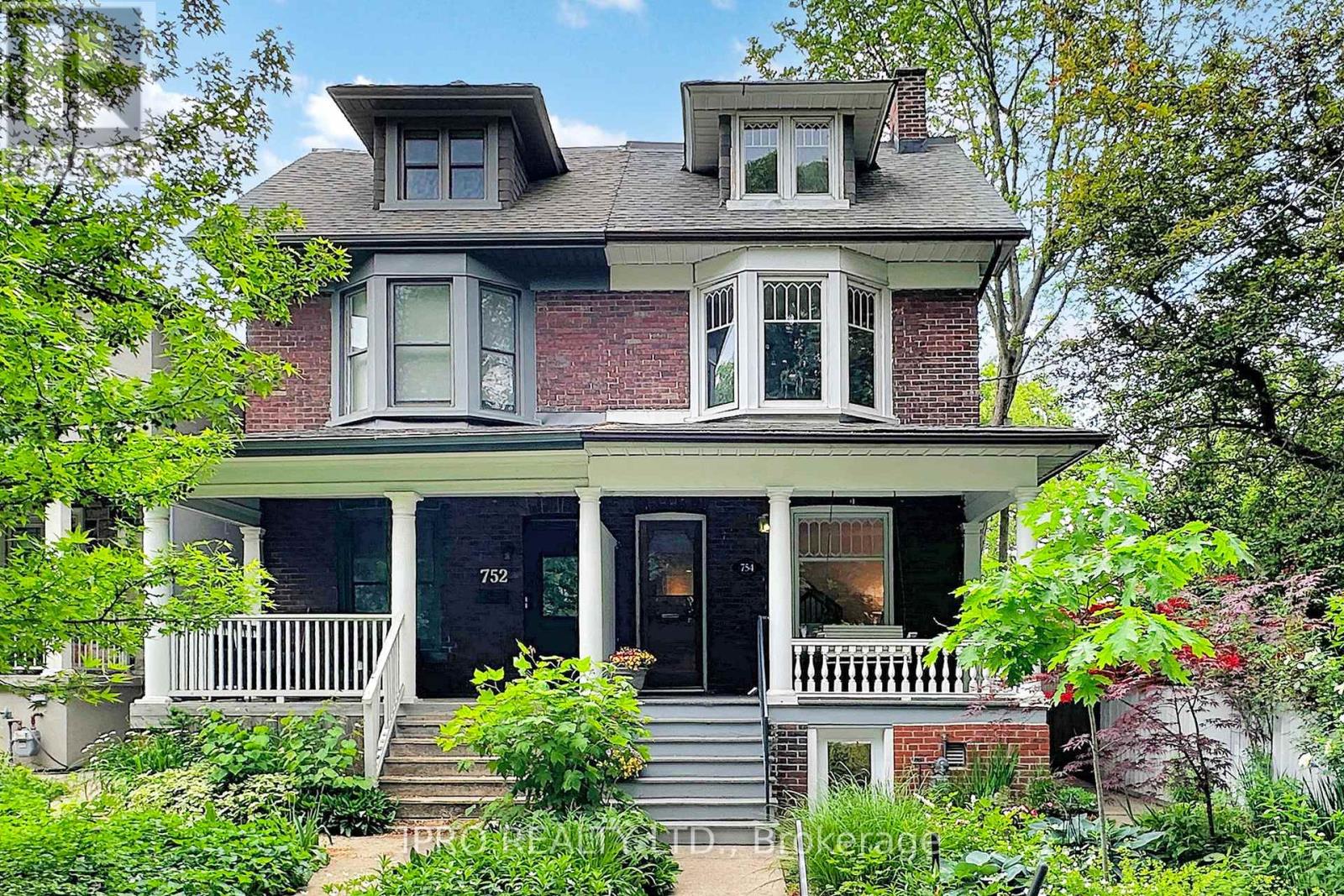754 MANNING AVENUE, Toronto, Ontario