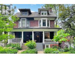 754 MANNING AVENUE, Toronto, Ontario