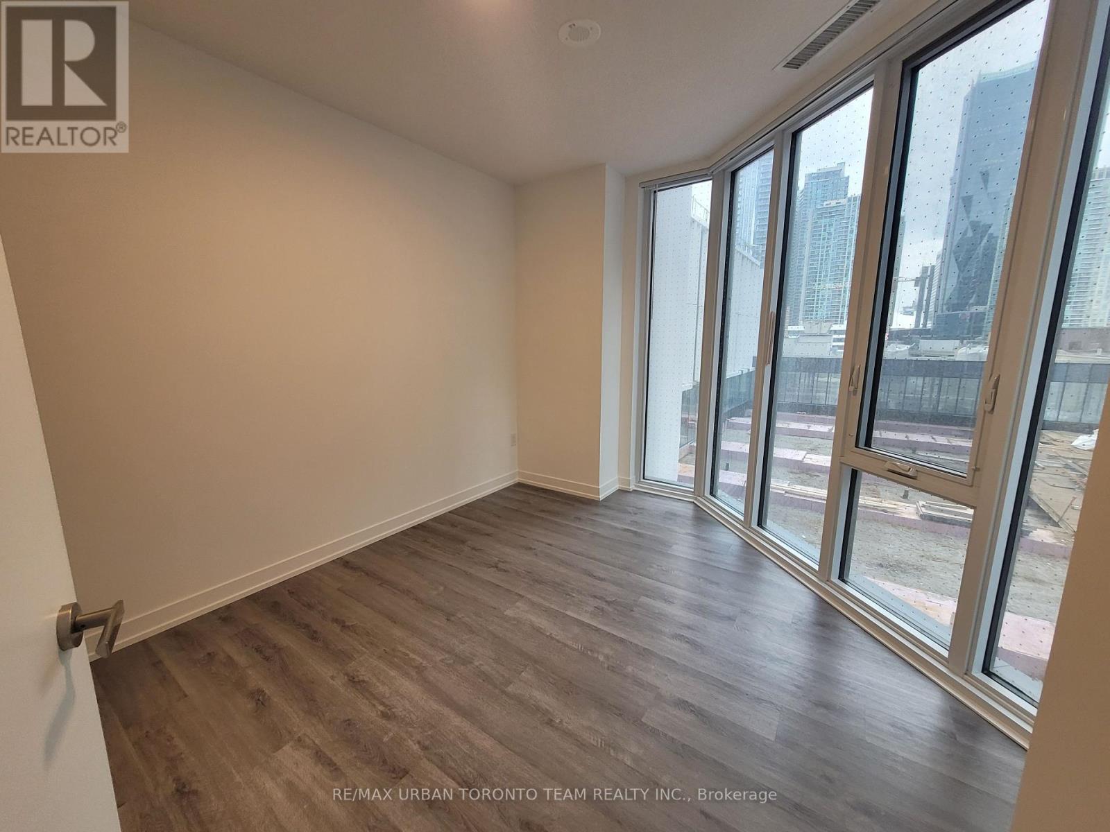 820 - 138 Downes Street, Toronto, Ontario  M5E 0E4 - Photo 12 - C12213474