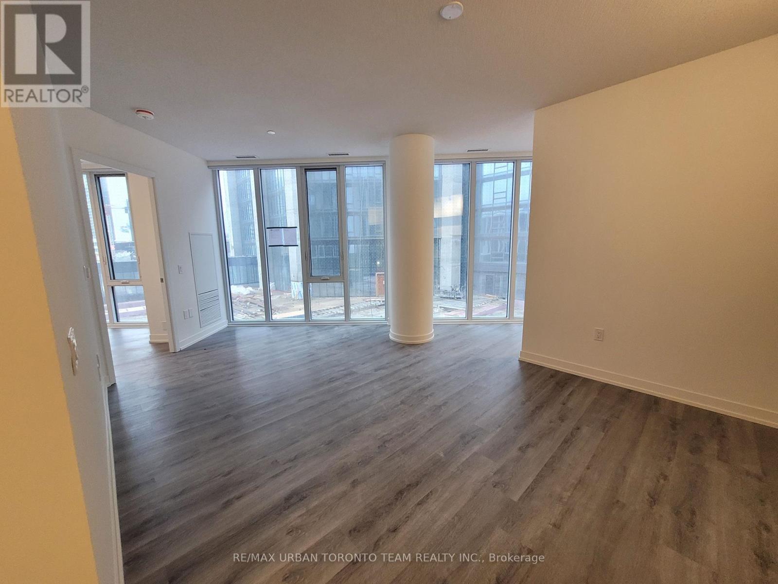 820 - 138 Downes Street, Toronto, Ontario  M5E 0E4 - Photo 5 - C12213474