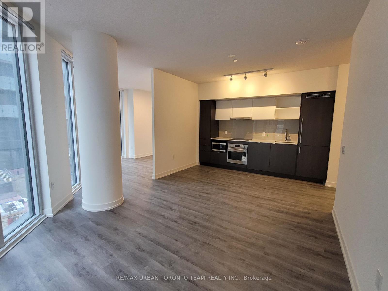 820 - 138 Downes Street, Toronto, Ontario  M5E 0E4 - Photo 7 - C12213474
