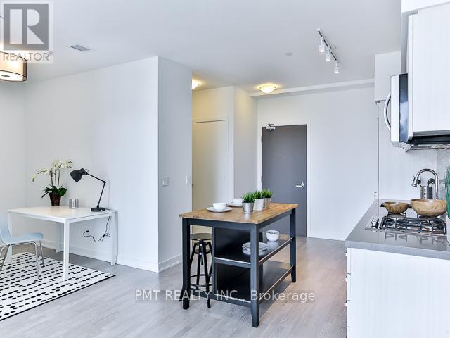 617 - 501 St Clair Avenue W, Toronto, Ontario  M5P 0A2 - Photo 10 - C12213501