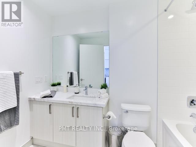 617 - 501 St Clair Avenue W, Toronto, Ontario  M5P 0A2 - Photo 16 - C12213501