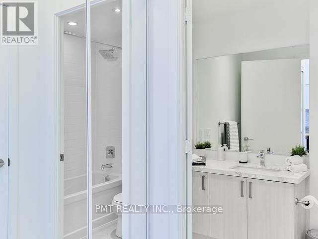 617 - 501 St Clair Avenue W, Toronto, Ontario  M5P 0A2 - Photo 20 - C12213501