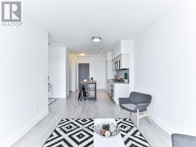 617 - 501 St Clair Avenue W, Toronto, Ontario  M5P 0A2 - Photo 5 - C12213501