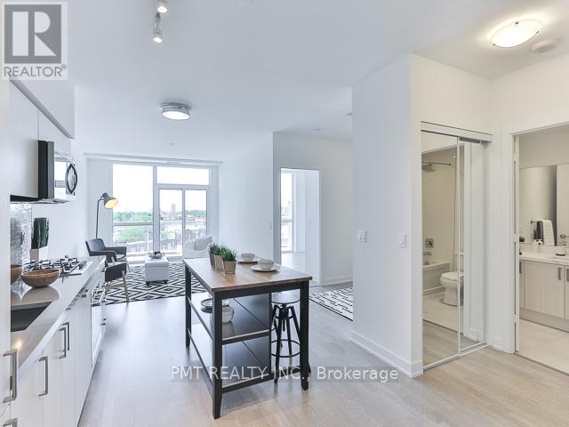 617 - 501 St Clair Avenue W, Toronto, Ontario  M5P 0A2 - Photo 6 - C12213501