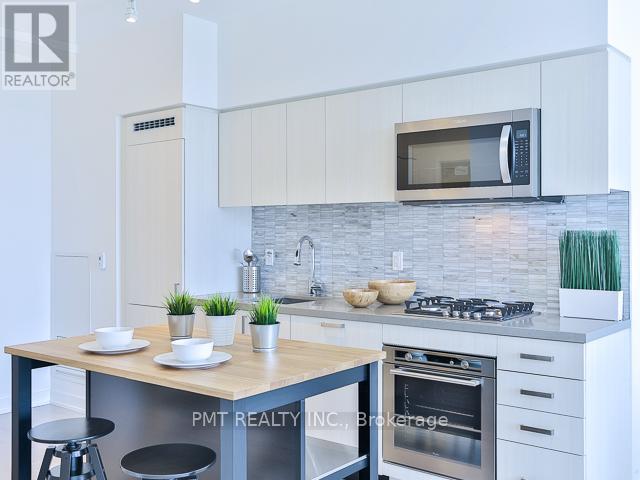 617 - 501 St Clair Avenue W, Toronto, Ontario  M5P 0A2 - Photo 8 - C12213501