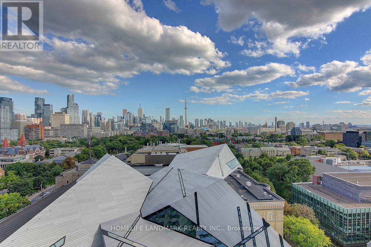 1804 - 200 Bloor Street W, Toronto, Ontario  M5S 1T8 - Photo 3 - C12213513