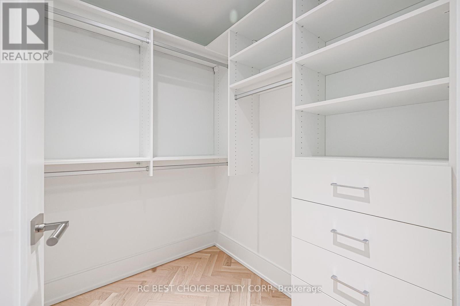 606 - 455 Wellington Street W, Toronto, Ontario  M5J 2R2 - Photo 31 - C12213522