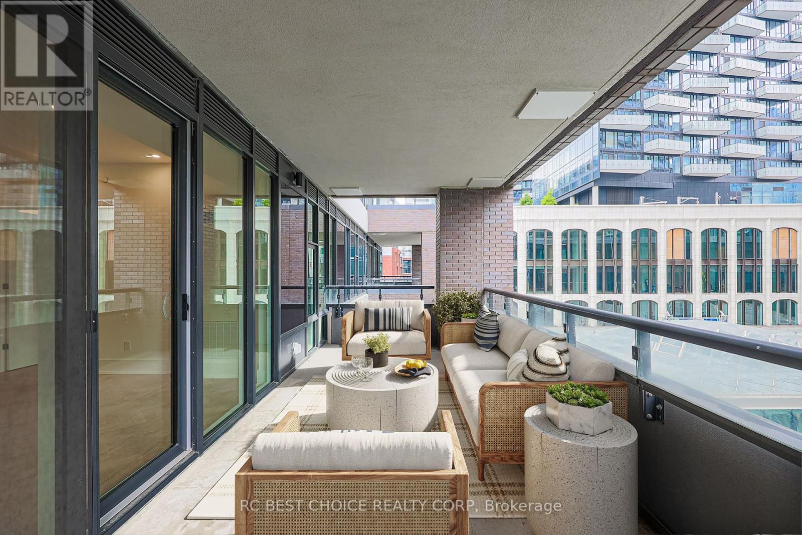 606 - 455 Wellington Street W, Toronto, Ontario  M5J 2R2 - Photo 35 - C12213522