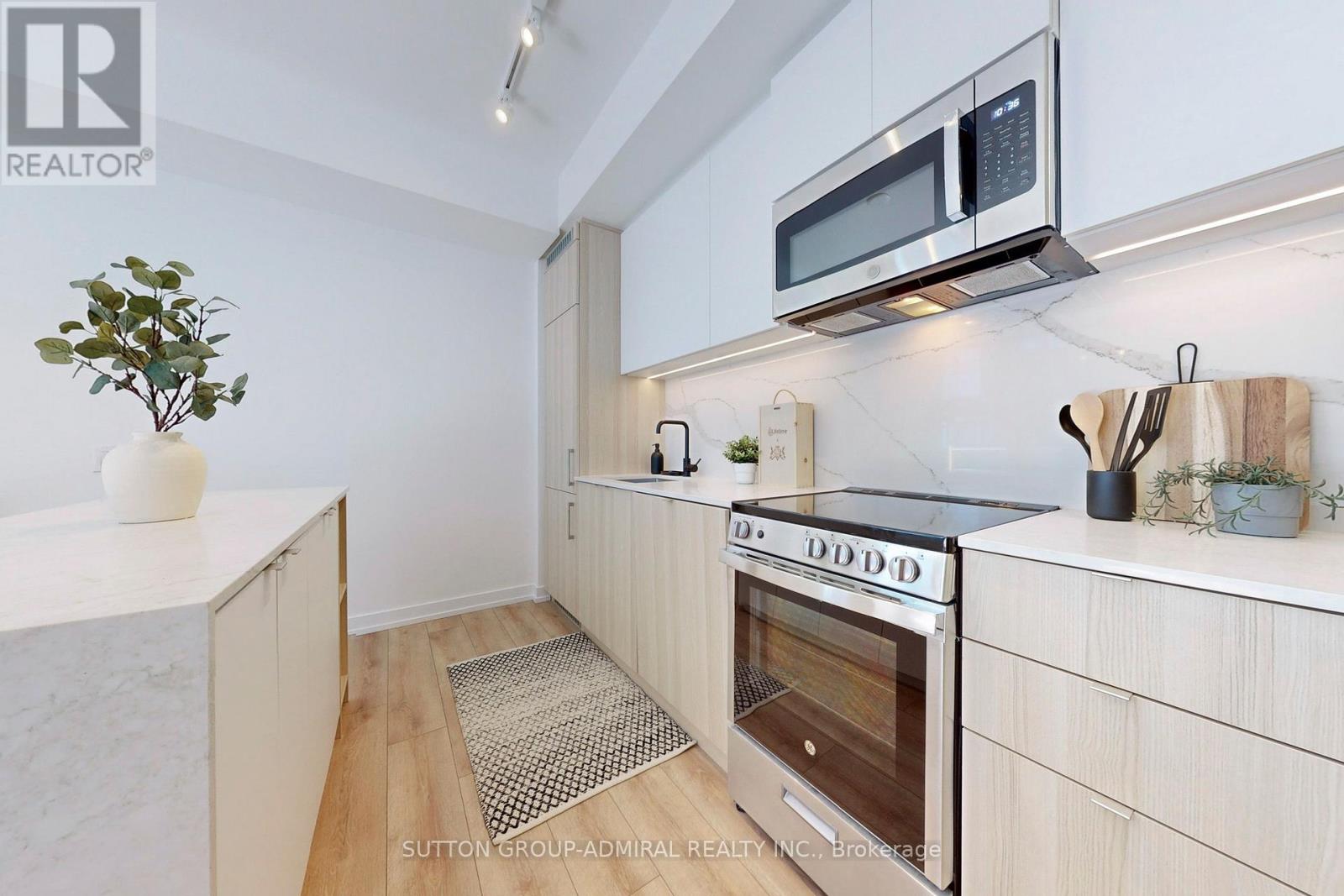 502 - 500 Dupont Street, Toronto, Ontario  M6G 0B8 - Photo 4 - C12213527