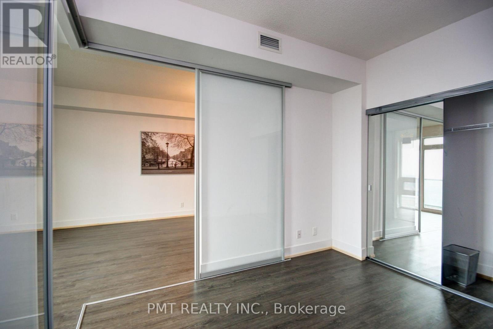 1004 - 26 Norton Avenue, Toronto, Ontario  M2N 0C6 - Photo 10 - C12213529
