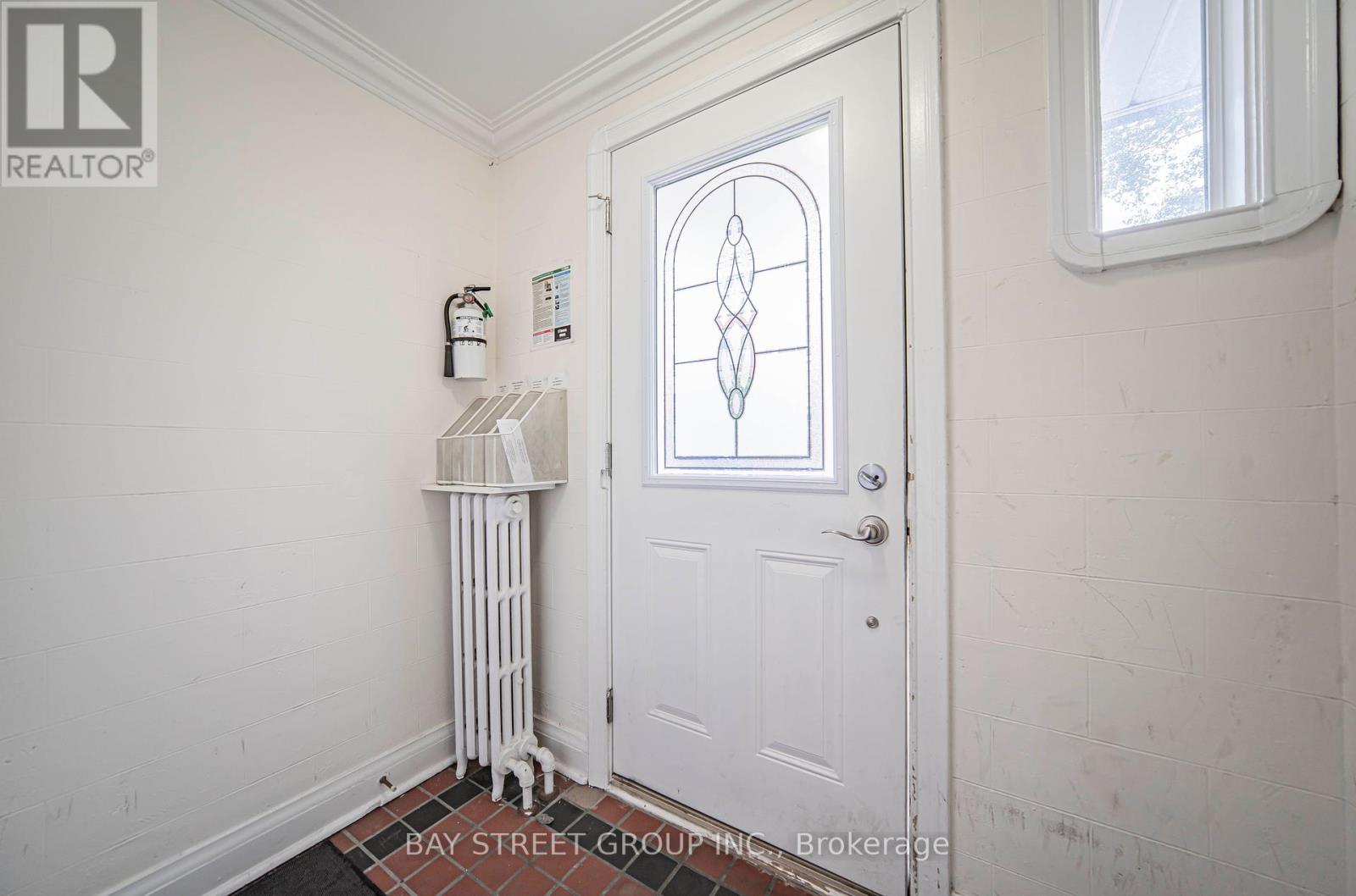 65 Spadina Road, Toronto, Ontario  M5R 2T1 - Photo 2 - C12213548
