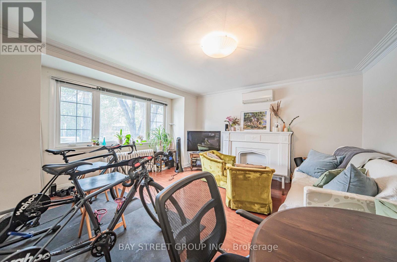 65 Spadina Road, Toronto, Ontario  M5R 2T1 - Photo 5 - C12213548