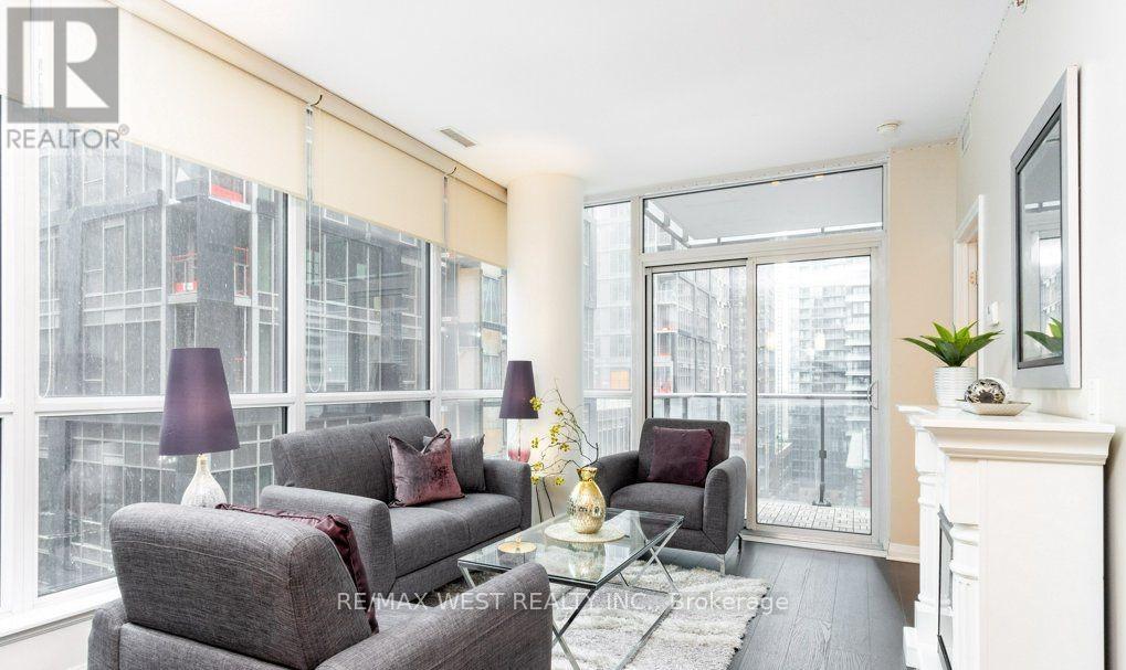 1308 - 8 Mercer Street, Toronto, Ontario  M5V 0C4 - Photo 8 - C12213557