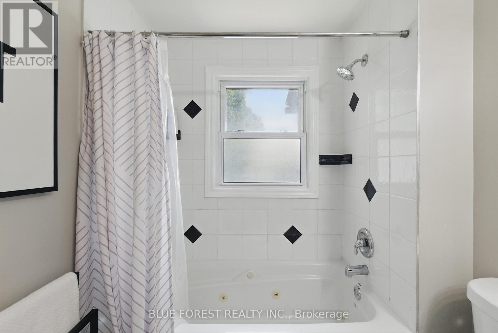 36 - 690 Little Grey Street, London East (East L), Ontario  N5Z 4M9 - Photo 21 - X12213003