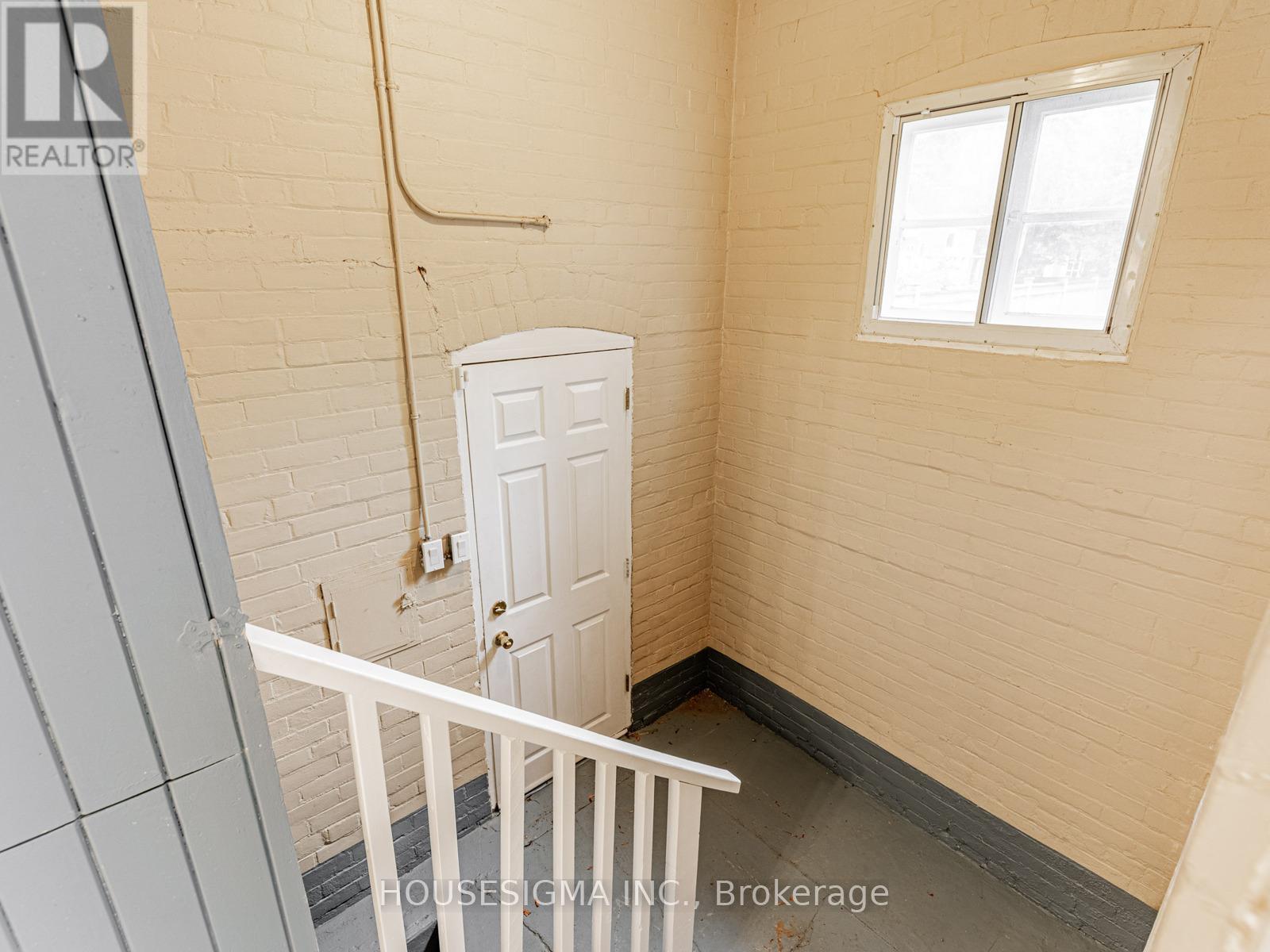 110 Duplex Avenue, Toronto, Ontario  M5P 2A7 - Photo 21 - C12213608