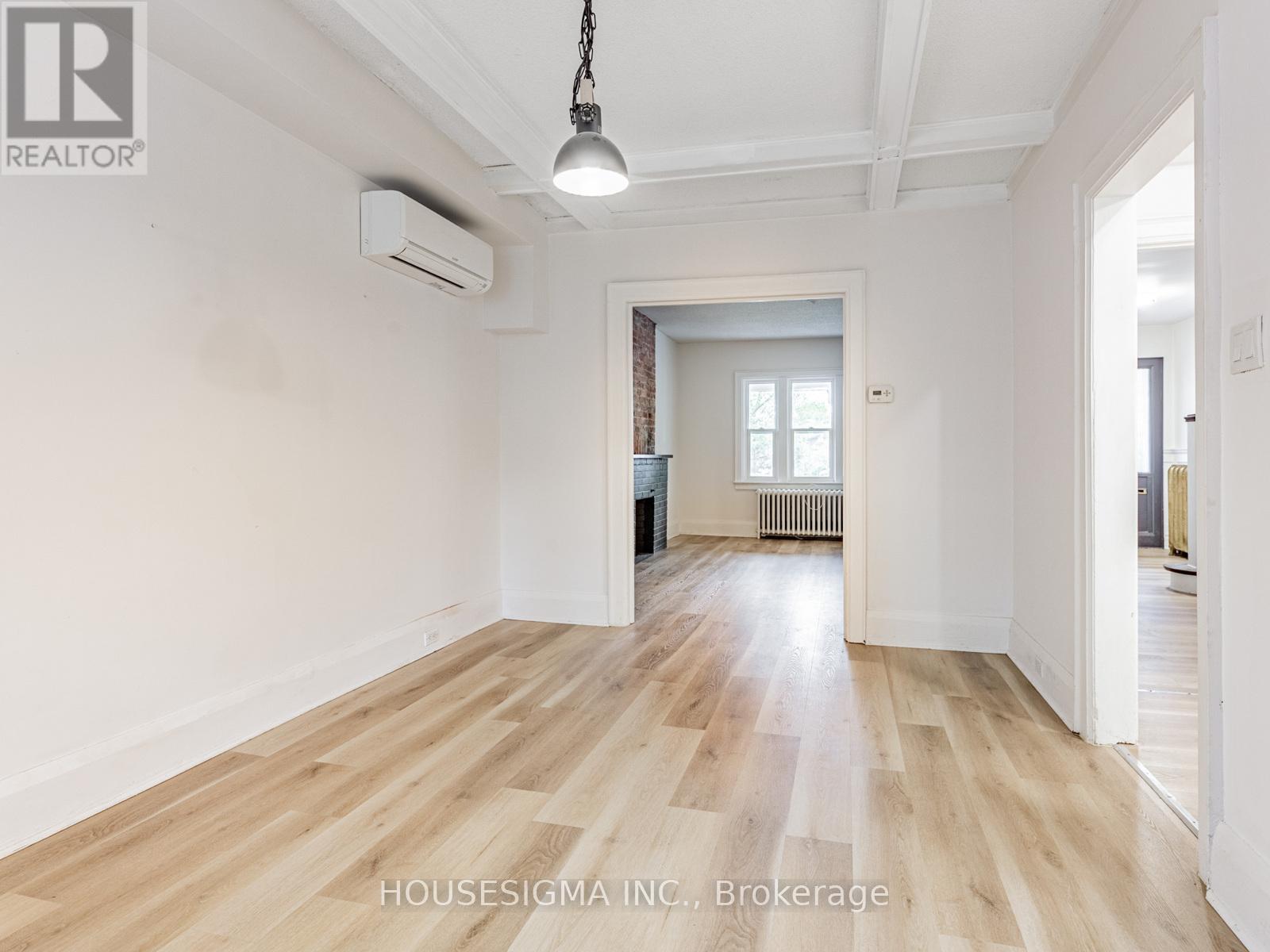 110 Duplex Avenue, Toronto, Ontario  M5P 2A7 - Photo 6 - C12213608