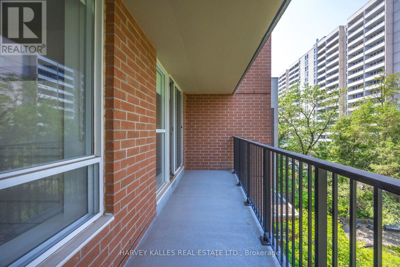 601 - 260 Merton Street, Toronto, Ontario  M4S 3G2 - Photo 17 - C12213654