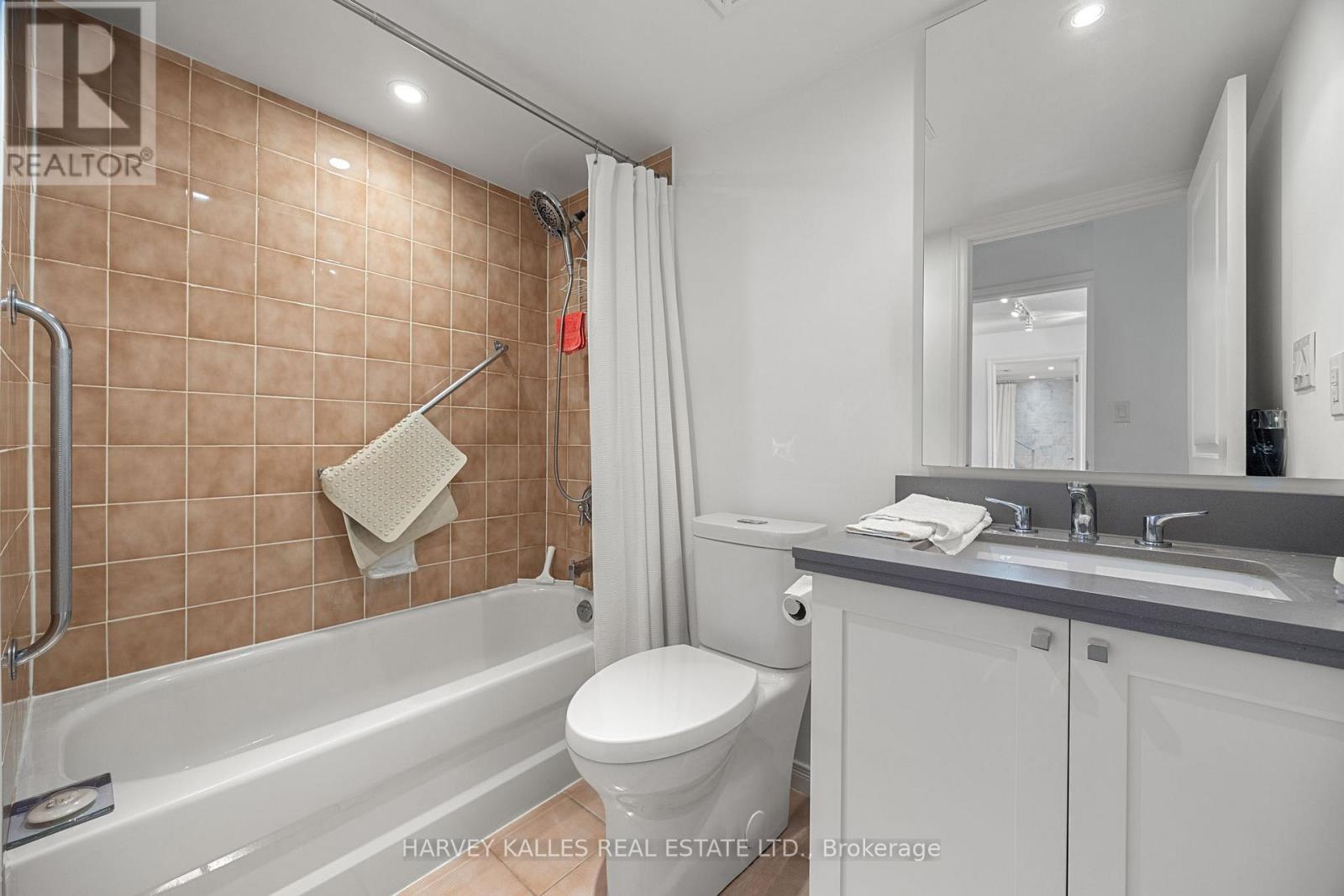601 - 260 Merton Street, Toronto, Ontario  M4S 3G2 - Photo 21 - C12213654