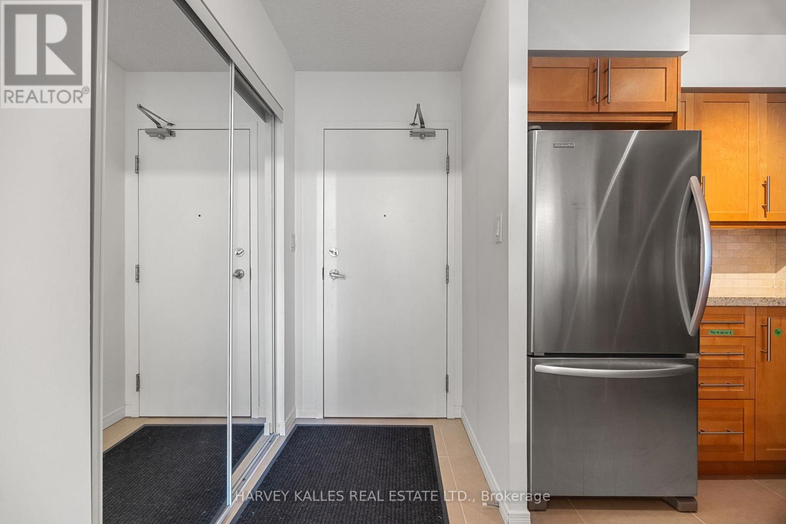 601 - 260 Merton Street, Toronto, Ontario  M4S 3G2 - Photo 3 - C12213654
