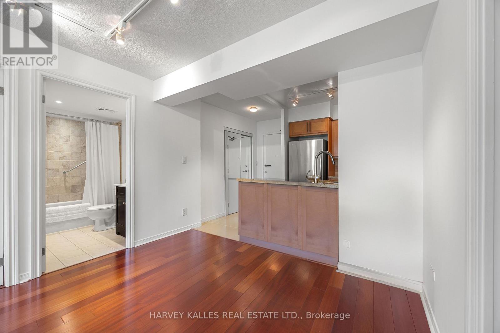 601 - 260 Merton Street, Toronto, Ontario  M4S 3G2 - Photo 8 - C12213654