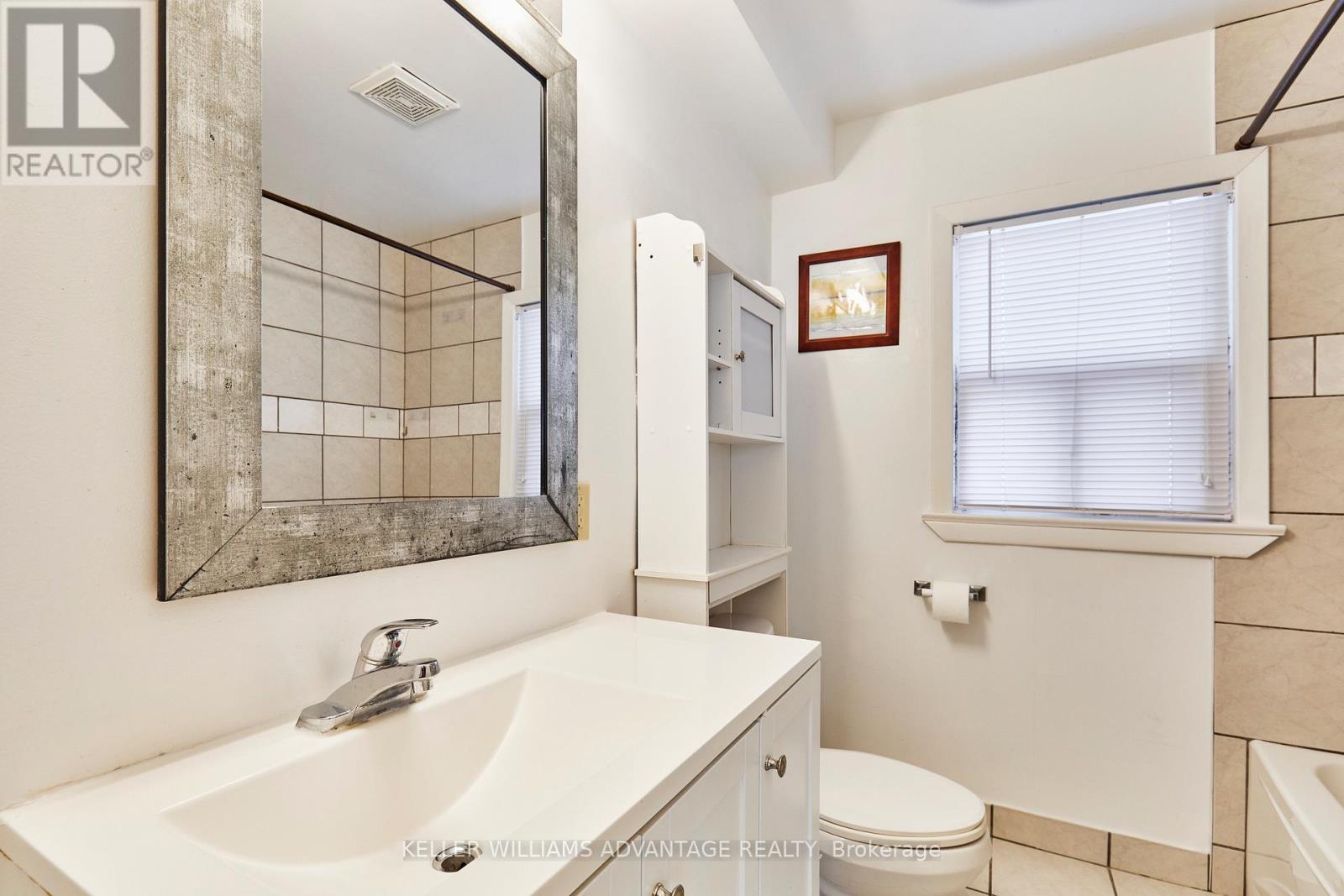 211 Marquette Avenue, Oshawa, Ontario  L1J 1W3 - Photo 12 - E12213300