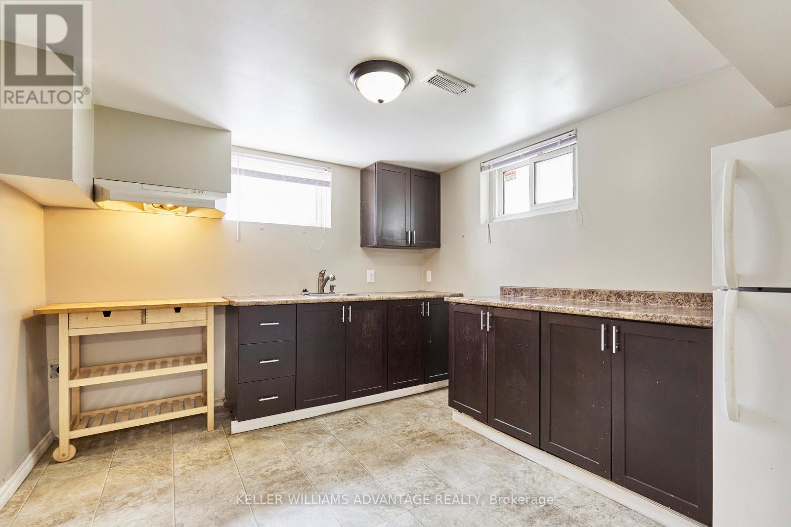 211 Marquette Avenue, Oshawa, Ontario  L1J 1W3 - Photo 15 - E12213300