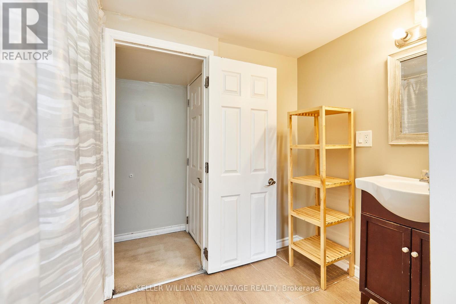 211 Marquette Avenue, Oshawa, Ontario  L1J 1W3 - Photo 22 - E12213300