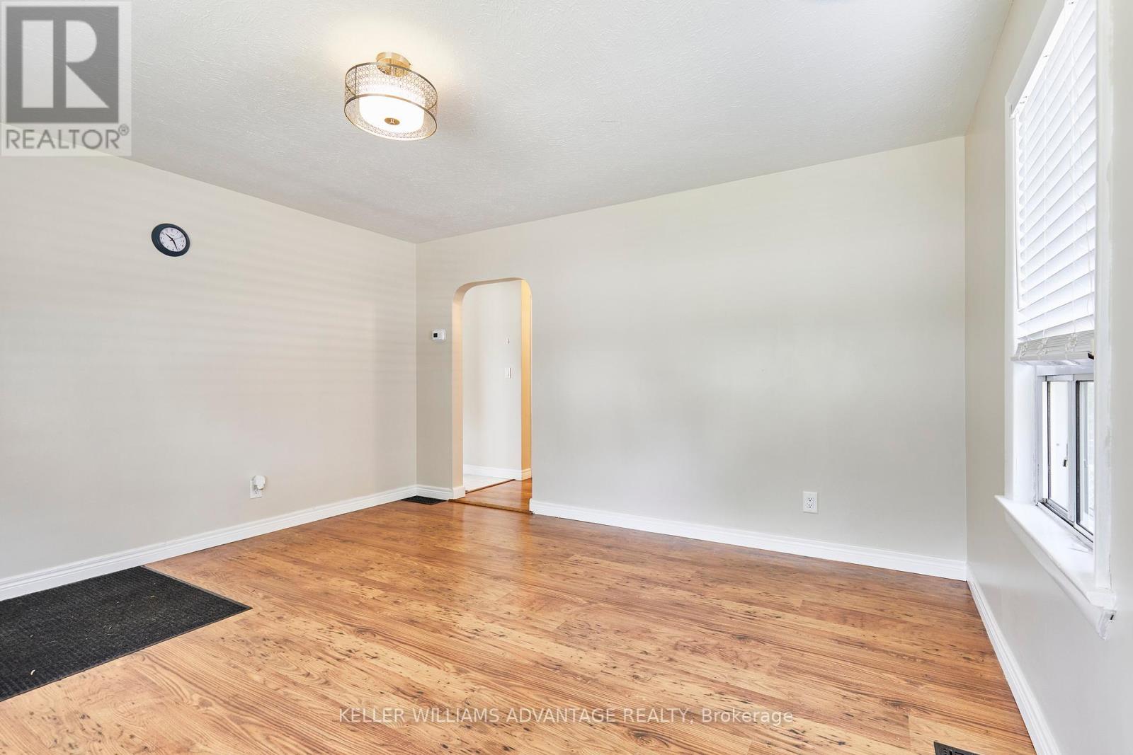 211 Marquette Avenue, Oshawa, Ontario  L1J 1W3 - Photo 4 - E12213300
