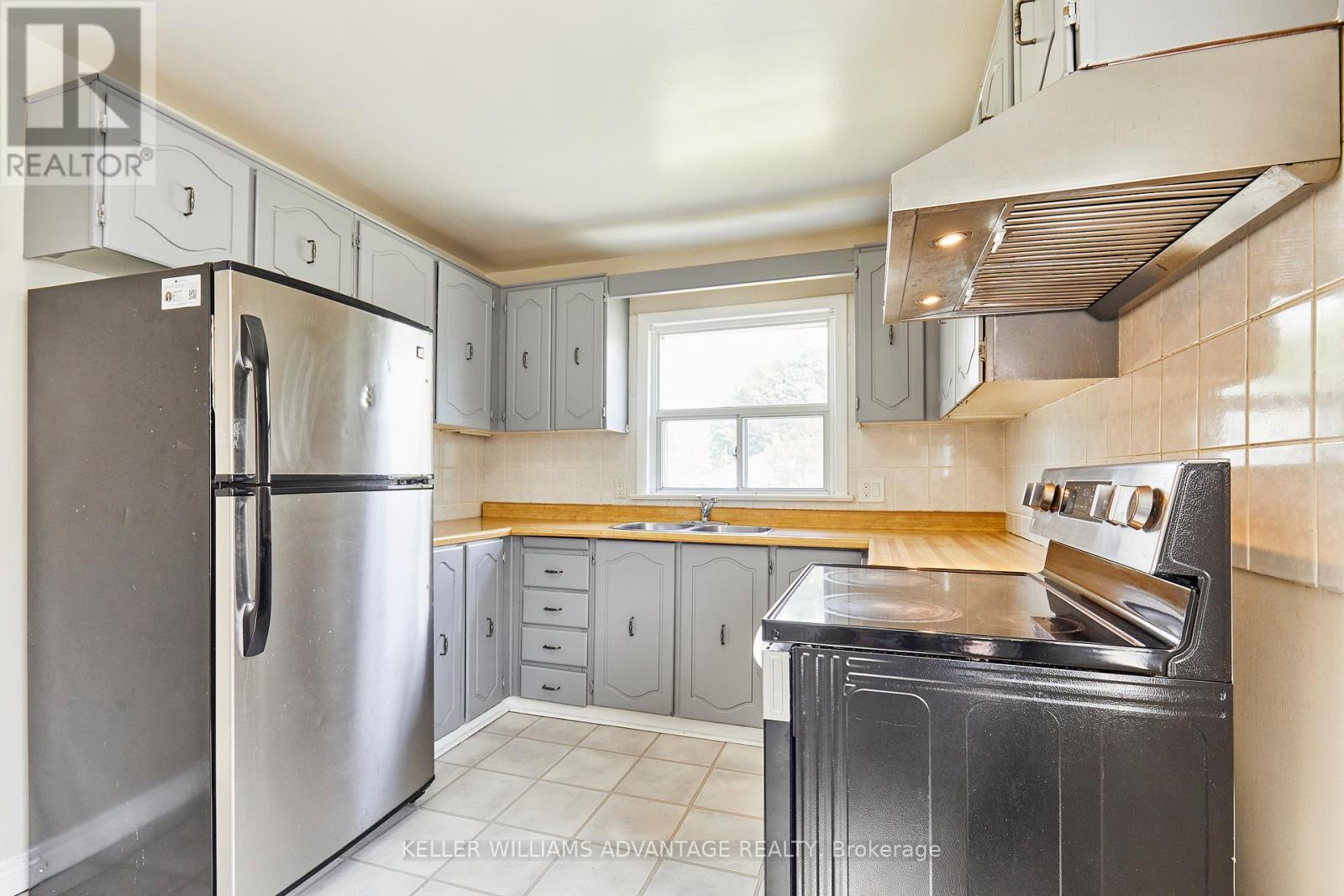 211 Marquette Avenue, Oshawa, Ontario  L1J 1W3 - Photo 6 - E12213300