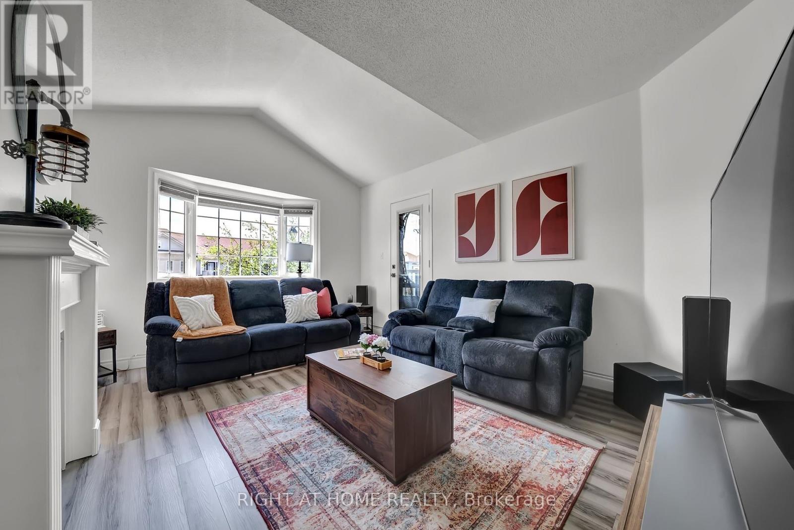 6 Beadle Drive, Ajax (South East), Ontario  L1S 7N9 - Photo 13 - E12213341