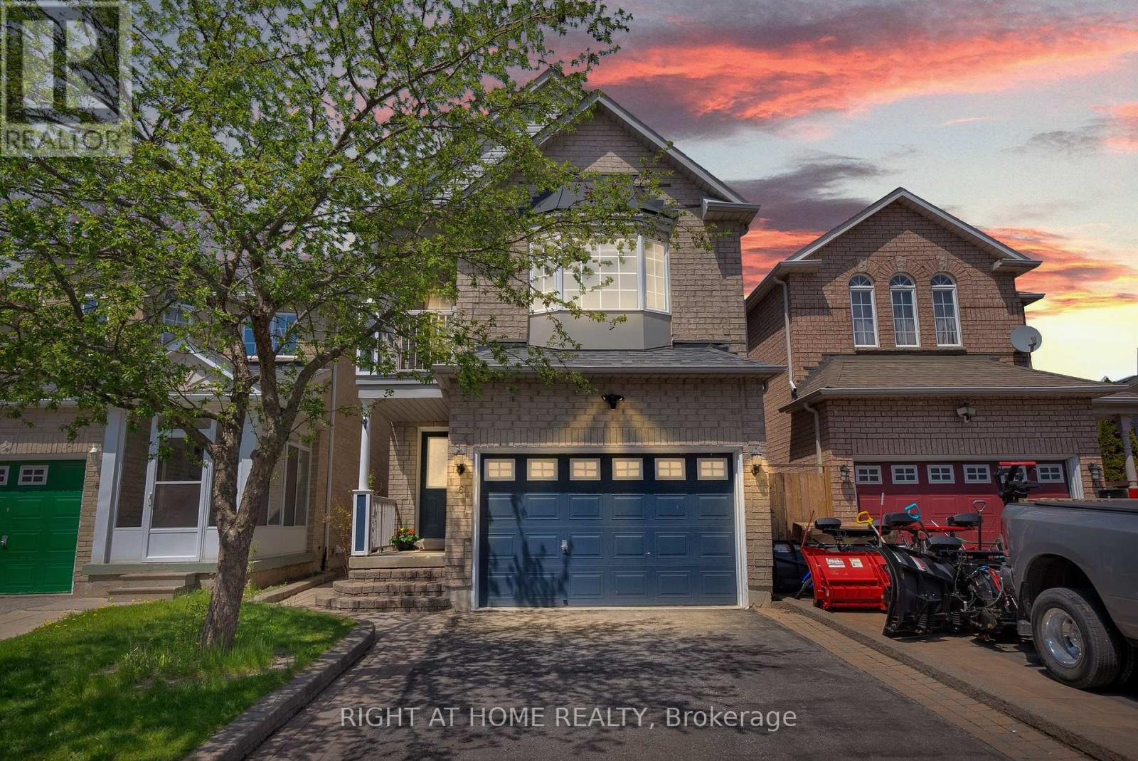 6 Beadle Drive, Ajax (South East), Ontario  L1S 7N9 - Photo 2 - E12213341