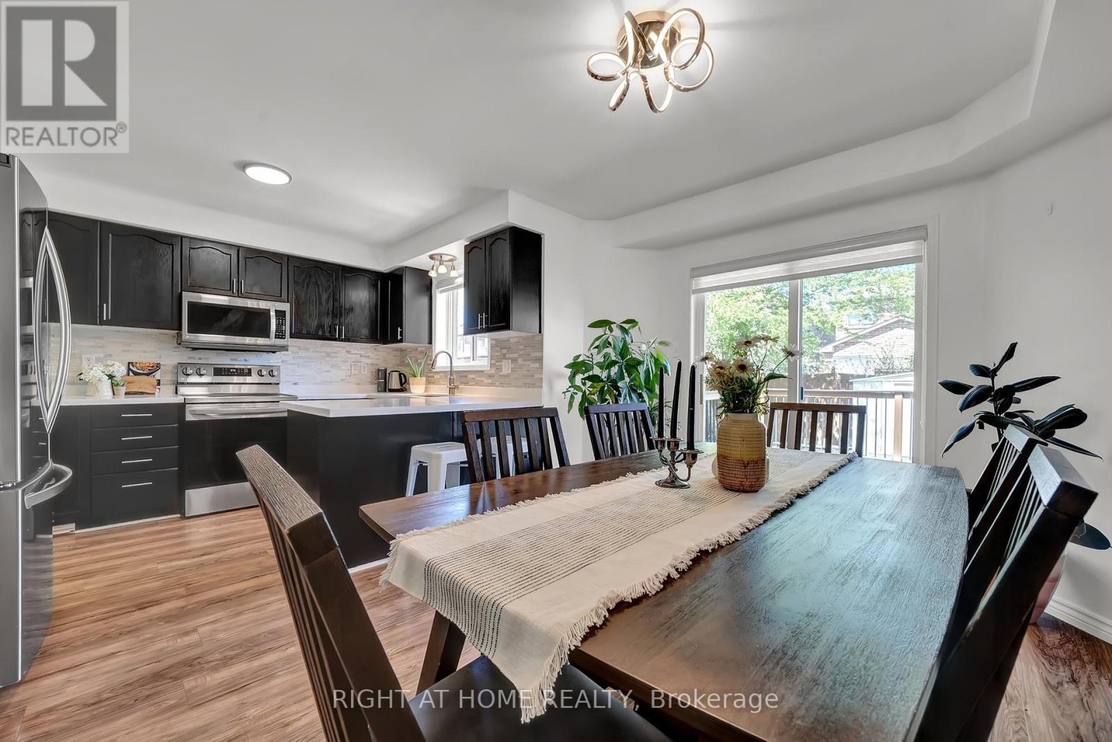 6 Beadle Drive, Ajax (South East), Ontario  L1S 7N9 - Photo 9 - E12213341